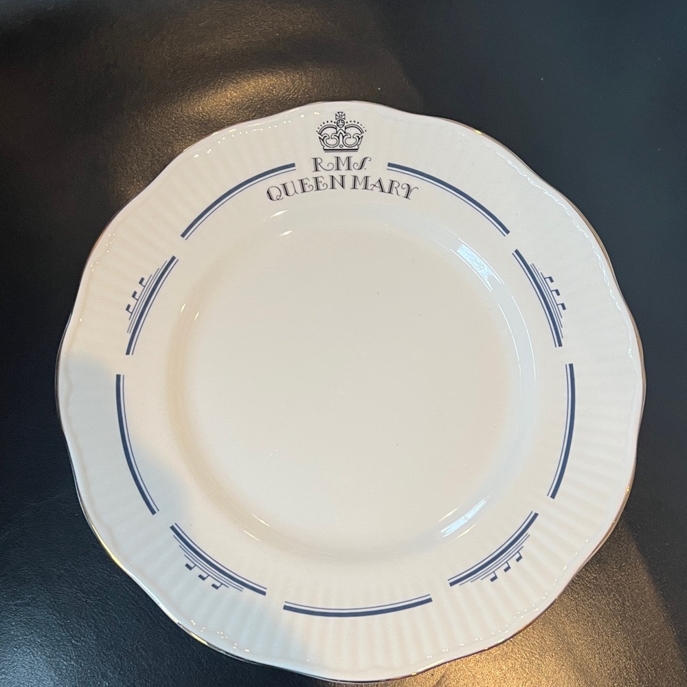 Queen Mary small plate. Vintage - white, navy with gold trim